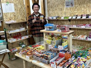 駄菓子屋『東風』オープン！